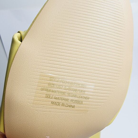 French Connection Challenge Yellow Vegan Leather Slip On Sandals Size 7.5 NIB - Picture 10 of 12